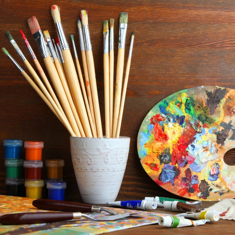 ציור אומנות פיסול בגיל השלישי